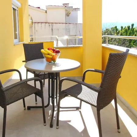 Gemuetliches In Mit Eigenem Balkon Daire