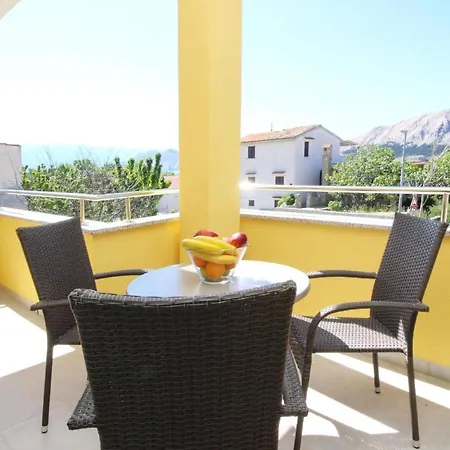 Apartamento Gemuetliches In Mit Eigenem Balkon